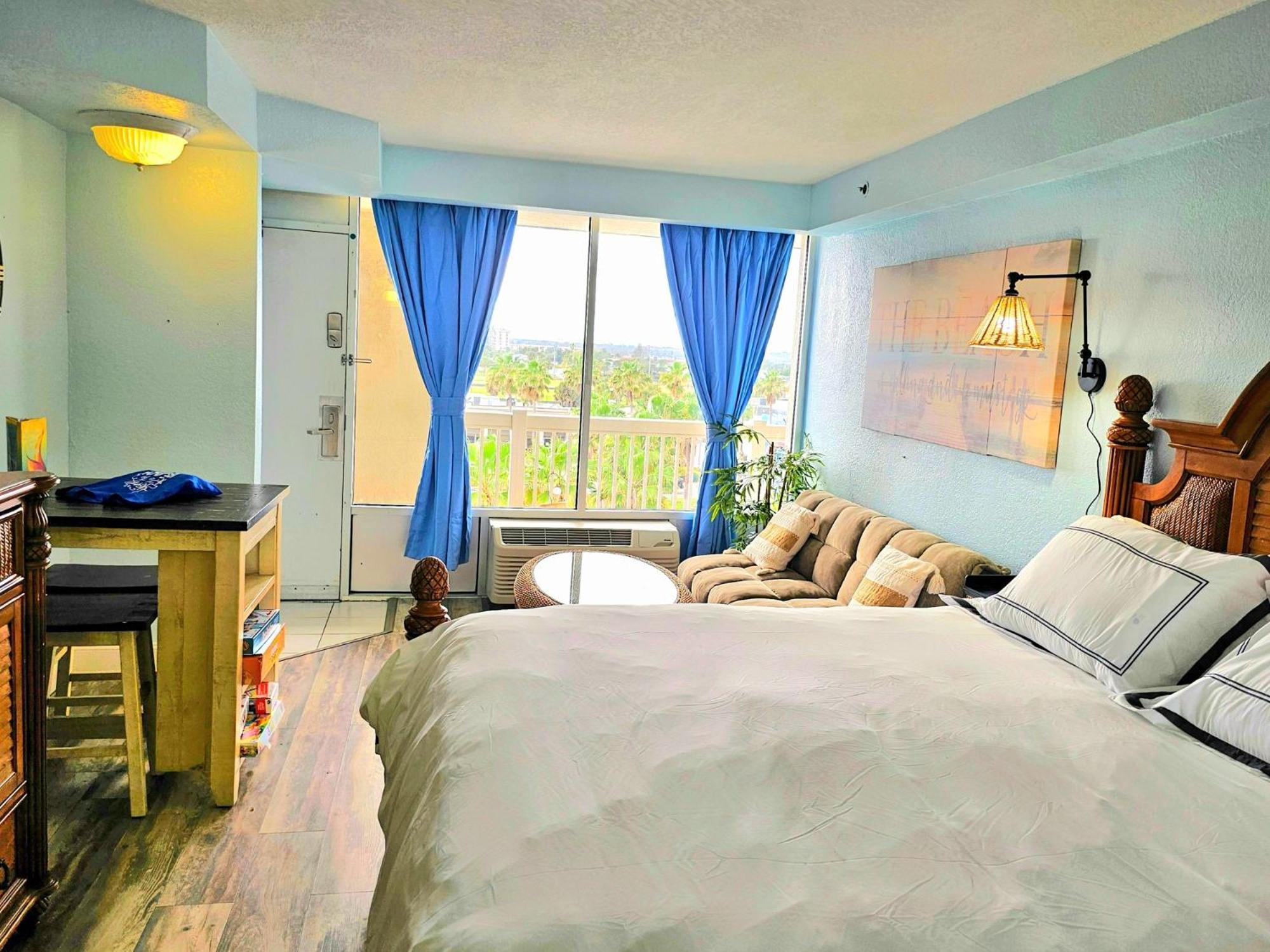 Stay On The Beach! Wonderful Location! Daytona Beach Eksteriør bilde